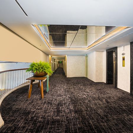 Oakwood Suites Kuningan Джакарта Екстер'єр фото