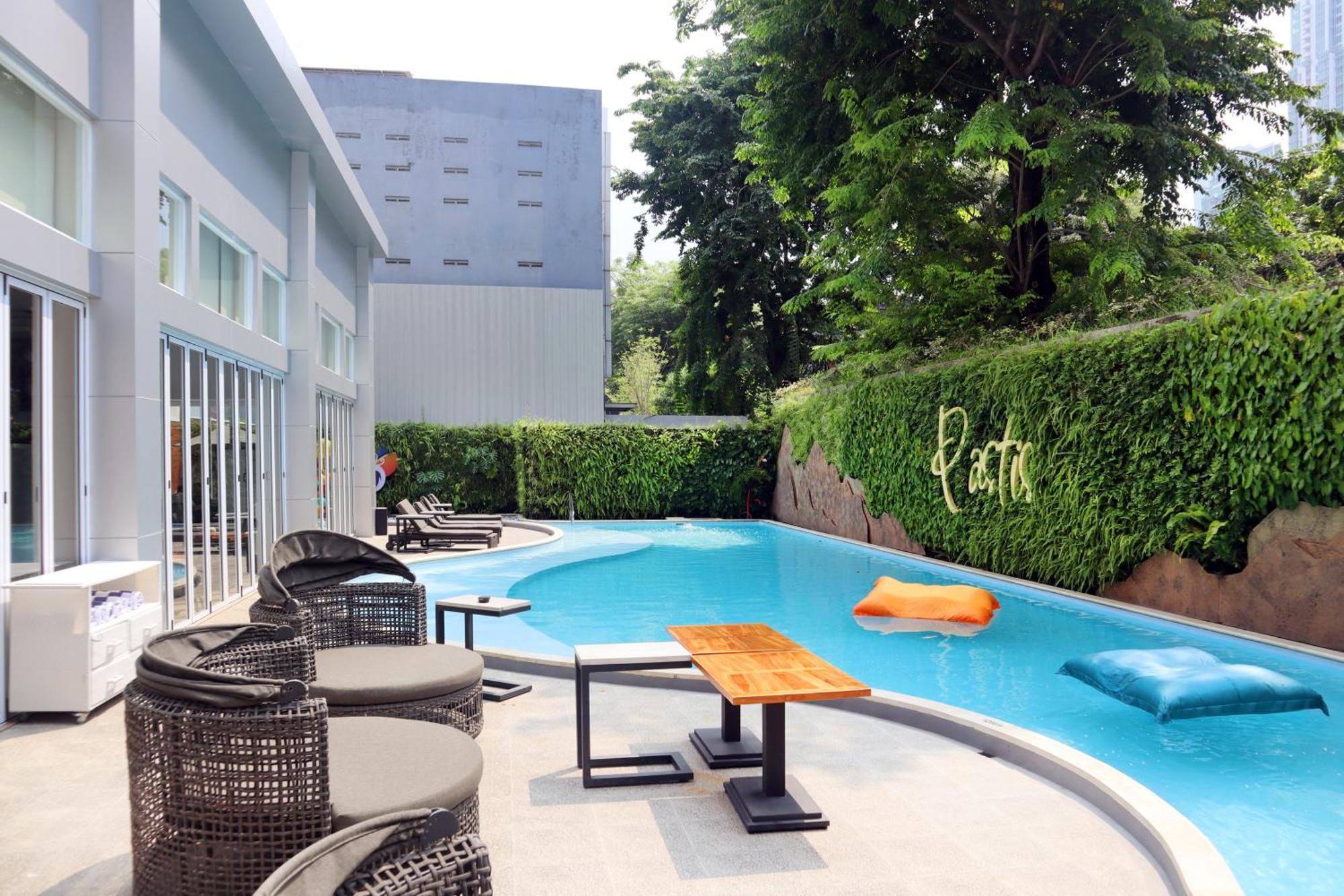 Oakwood Suites Kuningan Джакарта Екстер'єр фото