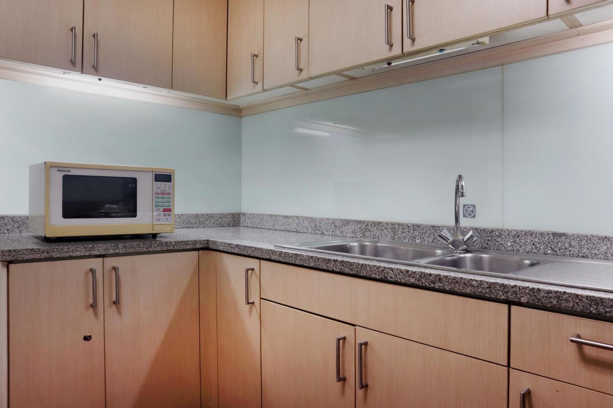 Oakwood Suites Kuningan Джакарта Екстер'єр фото