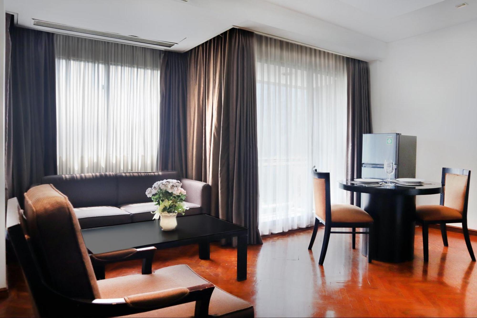 Oakwood Suites Kuningan Джакарта Екстер'єр фото