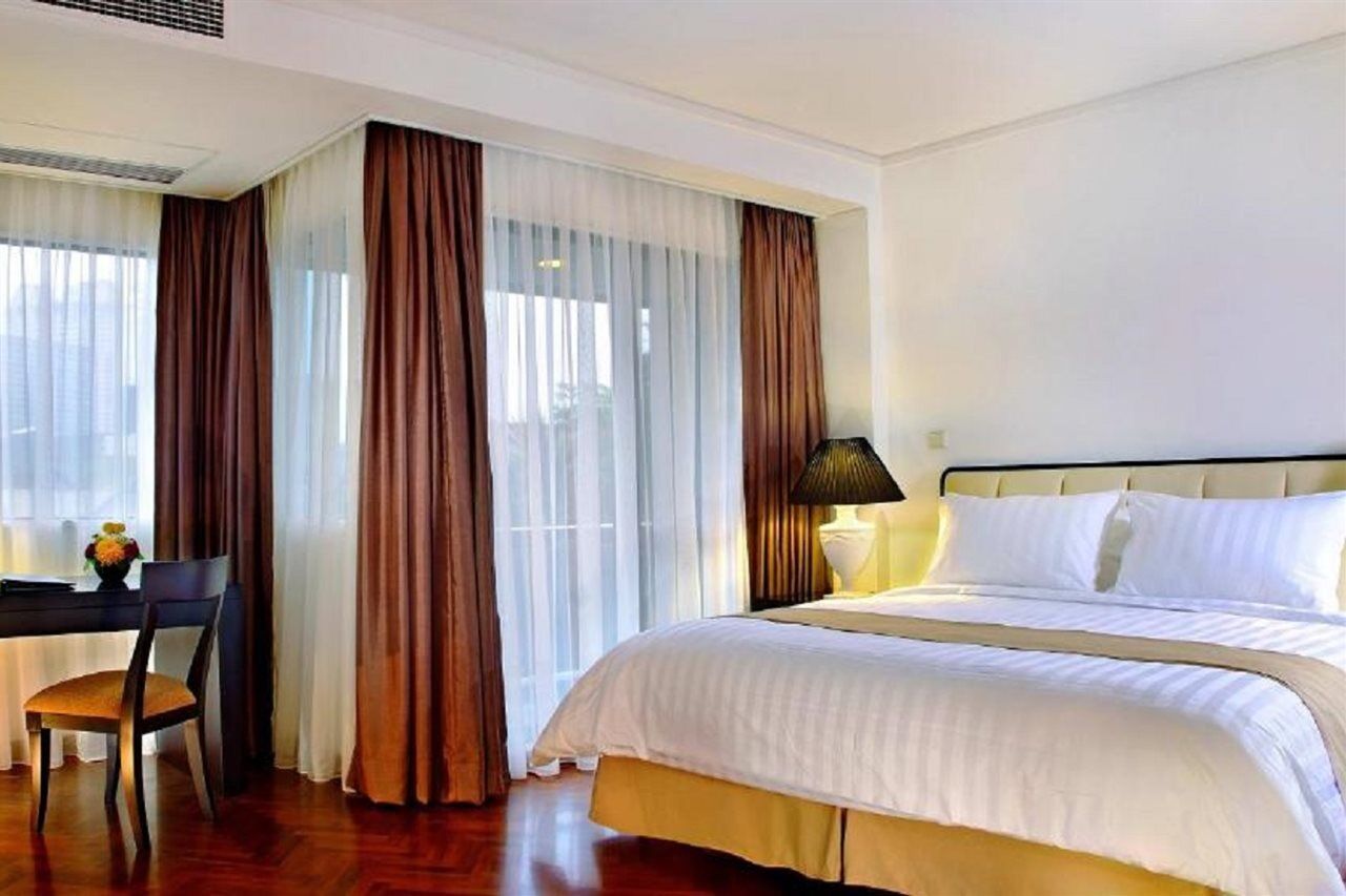 Oakwood Suites Kuningan Джакарта Екстер'єр фото